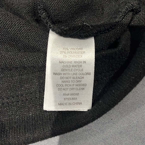 Women’s black sweater with ruffles - Picture 6 of 6